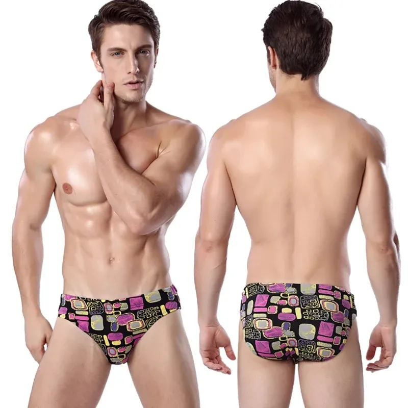 Herren Badehose mit modernem geometrischem Muster – Sorevano