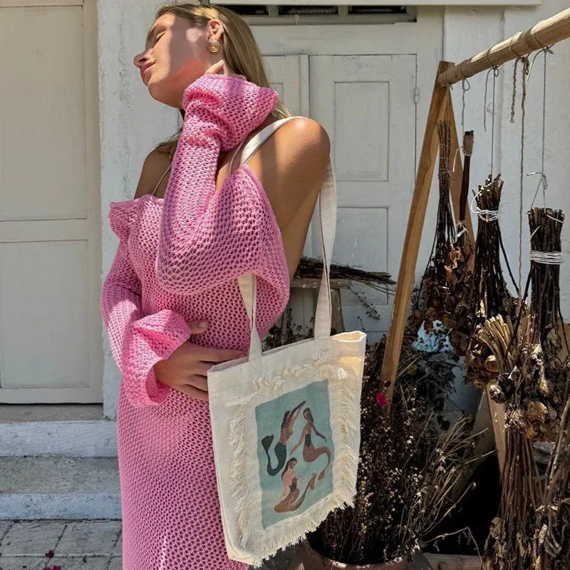 Damen luftiges Häkel-Maxikleid mit schulterfreier Optik und hohem Schlitz – Valéora