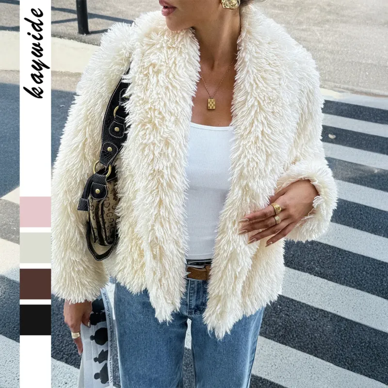 Damen flauschiger Teddy-Mantel mit Oversize-Schalkragen, kurzer Länge und geradem Schnitt – Montévia